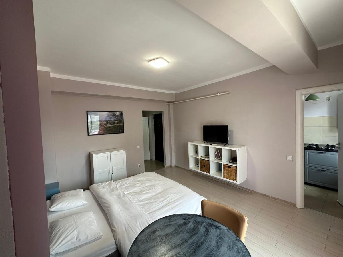 Central Studio Vitan Mall Bucureşti Ngoại thất bức ảnh