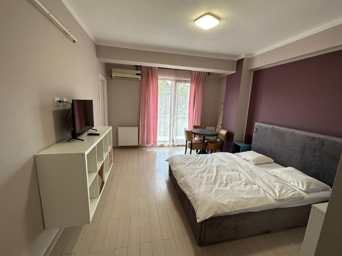 Central Studio Vitan Mall Bucureşti Ngoại thất bức ảnh