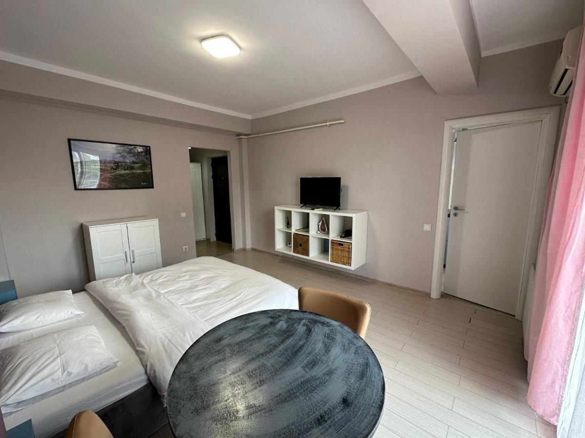 Central Studio Vitan Mall Bucureşti Ngoại thất bức ảnh