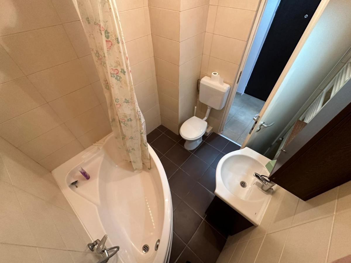 Central Studio Vitan Mall Bucureşti Ngoại thất bức ảnh