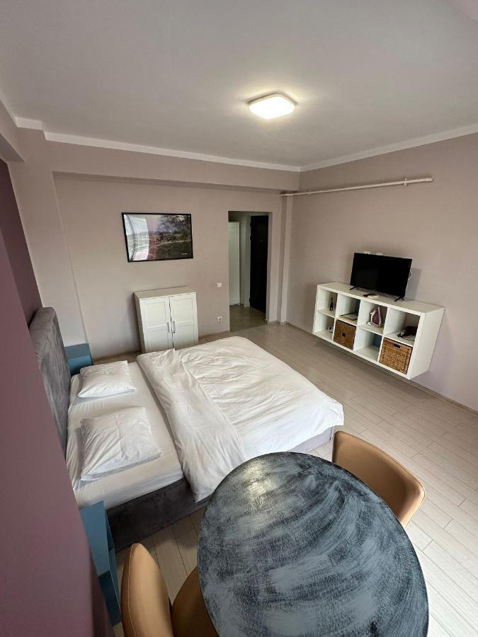 Central Studio Vitan Mall Bucureşti Ngoại thất bức ảnh